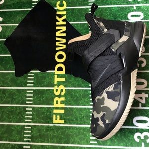 Nike Lebron Soldier xII SFG Size 10.5 Ao4054 001